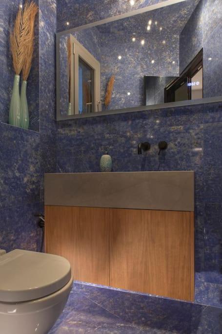 Luxury Acropolis View Apartment-living Stone Black Pearl *
